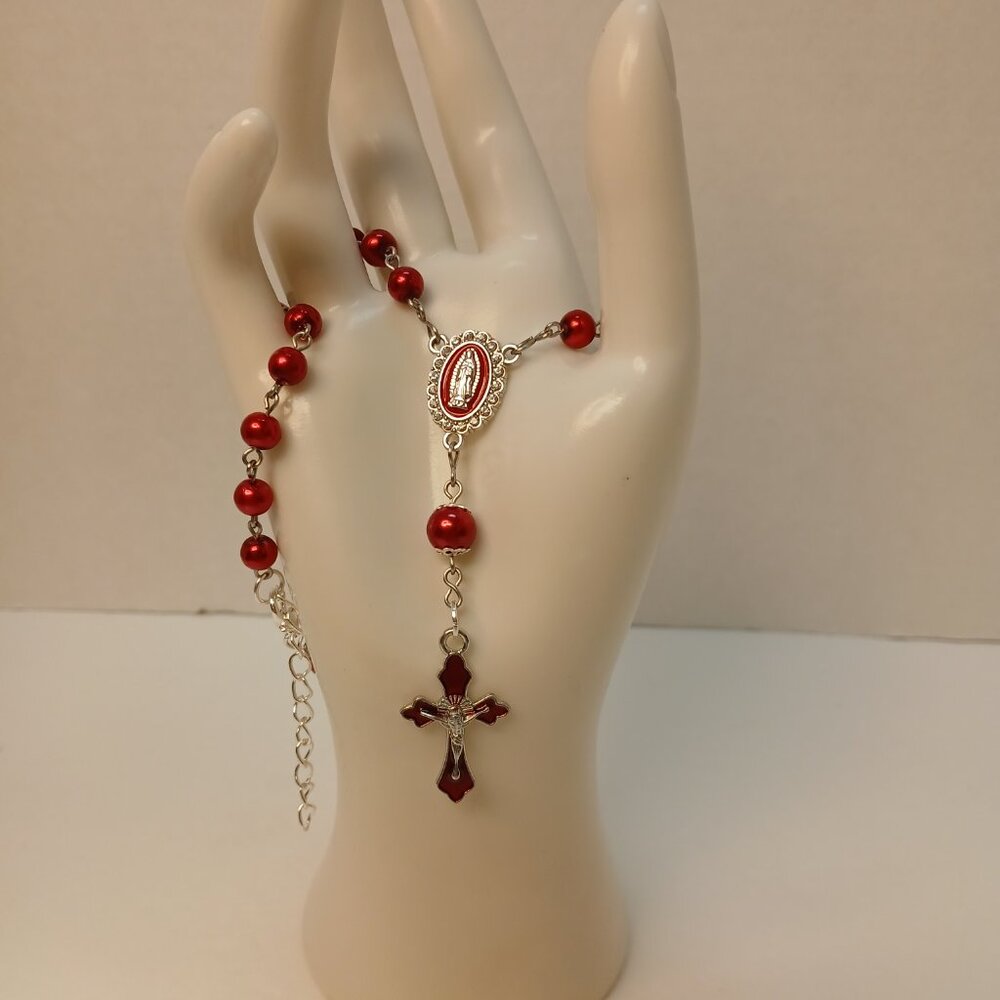Red Pearl and Enamel - Rosary for Rearview Mirror - Mini Rosary